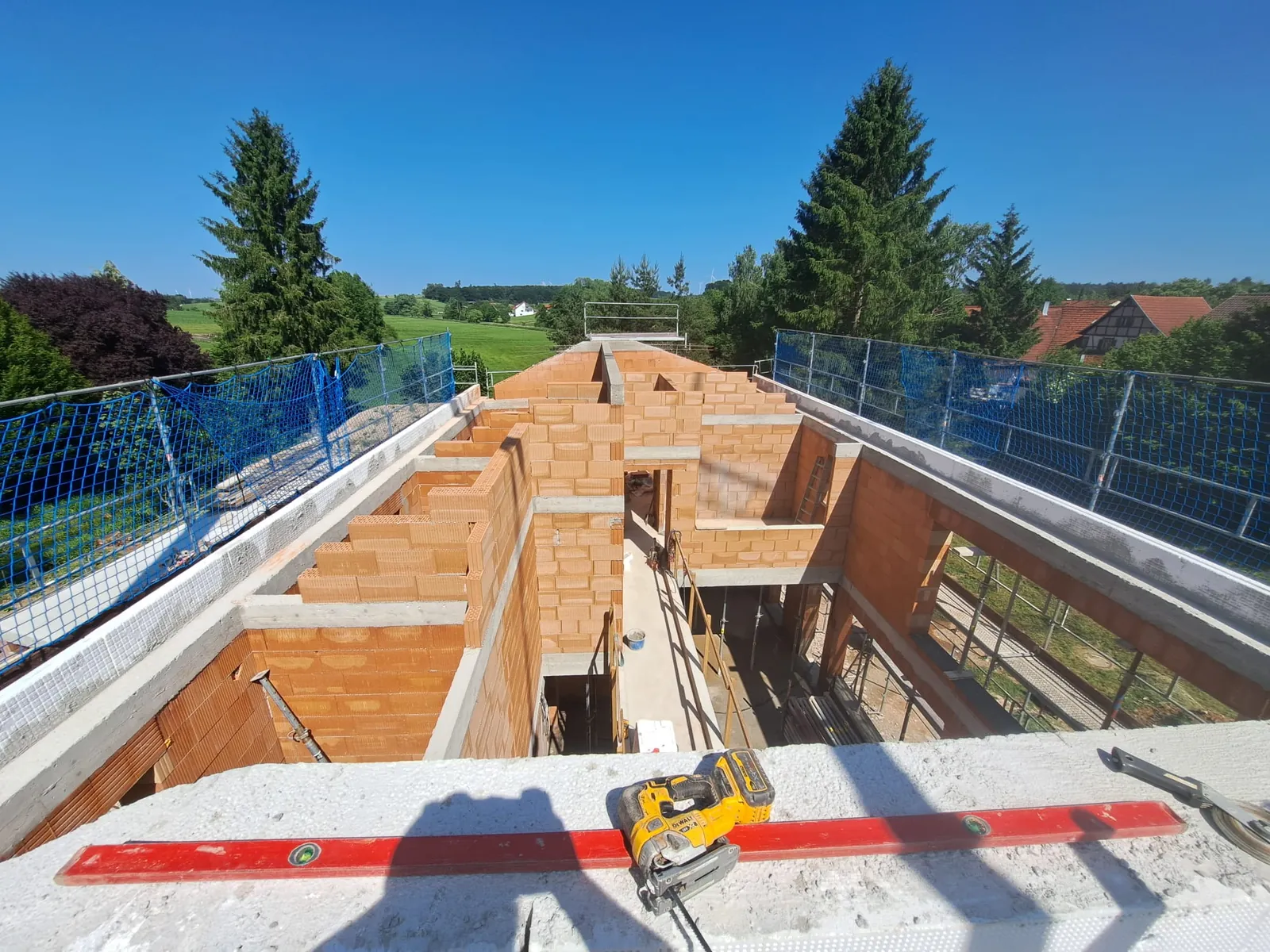 Rohbau auf einer Baustelle von Schneider-Bau im Ostalbkreis